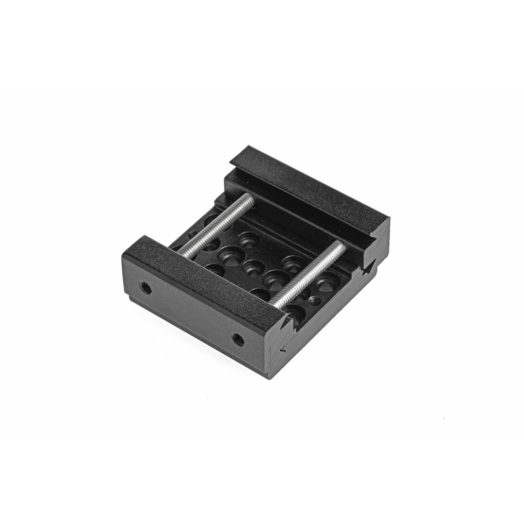 アルミニウムチューブ用エンクロージャー取付プレート